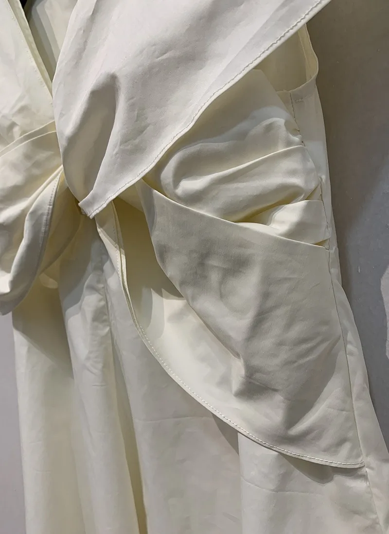 Рубашки и блузки с V-образным вырезом в японском стиле