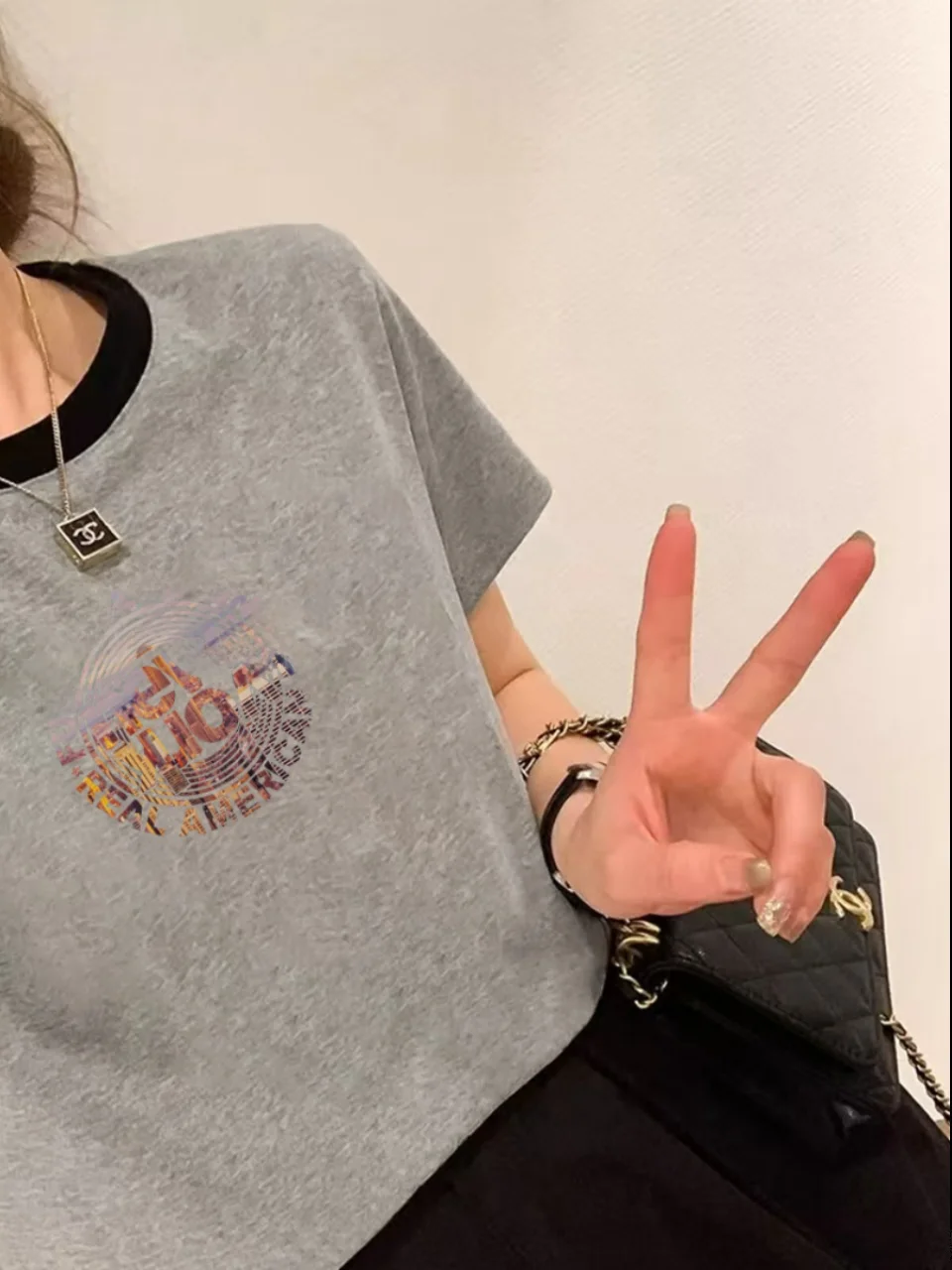 Женская футболка из чистого хлопка с коротким рукавом и круглым вырезом