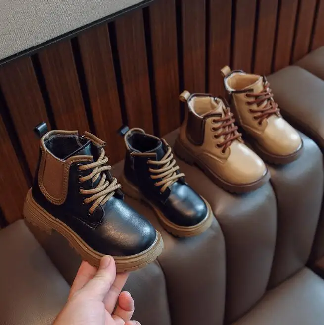 

Ботинки детские кожаные до середины икры, на молнии сбоку