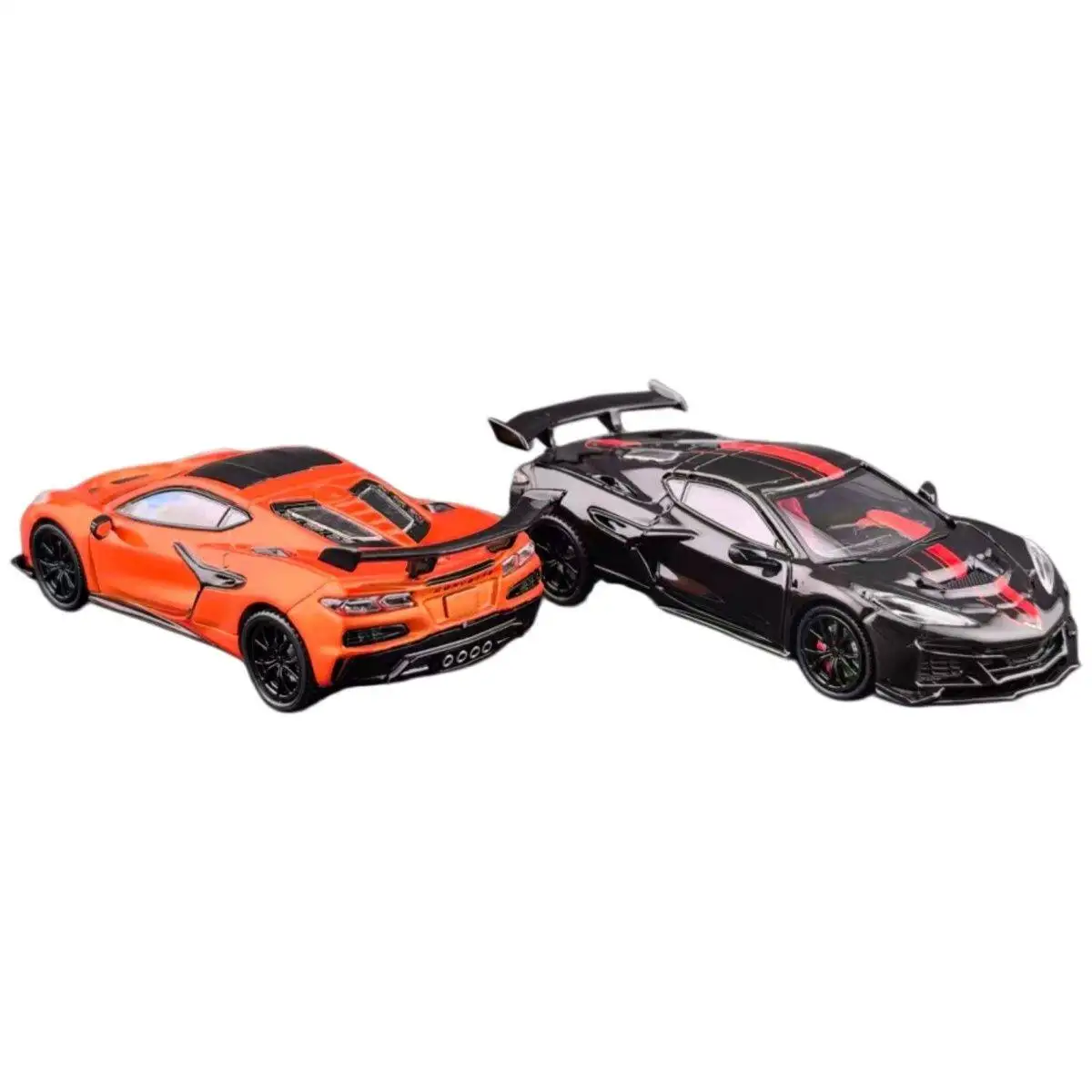 Фото В наличии: 1:64 c8 zr1, реалистичная миниатюрная модель автомобиля из литого сплава с резиновыми шинами, креативный декоративный предмет, праздничный сувенир. №3