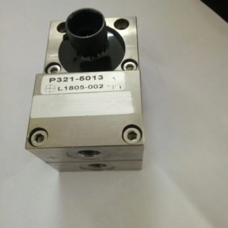 

Air compressor Differential pressure sensor P321-5013 for oil and gas separator transmitter accessories Part Number: 1089057520