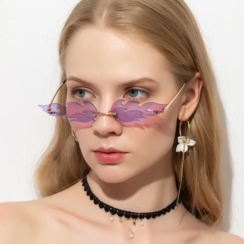 Купи Steampunk Fire Flame Sunglasses Women Luxury Brand Designer Sun Glasses Female Metal Small Frame Pink Purple Mirror Vintage за 178 рублей в магазине AliExpress