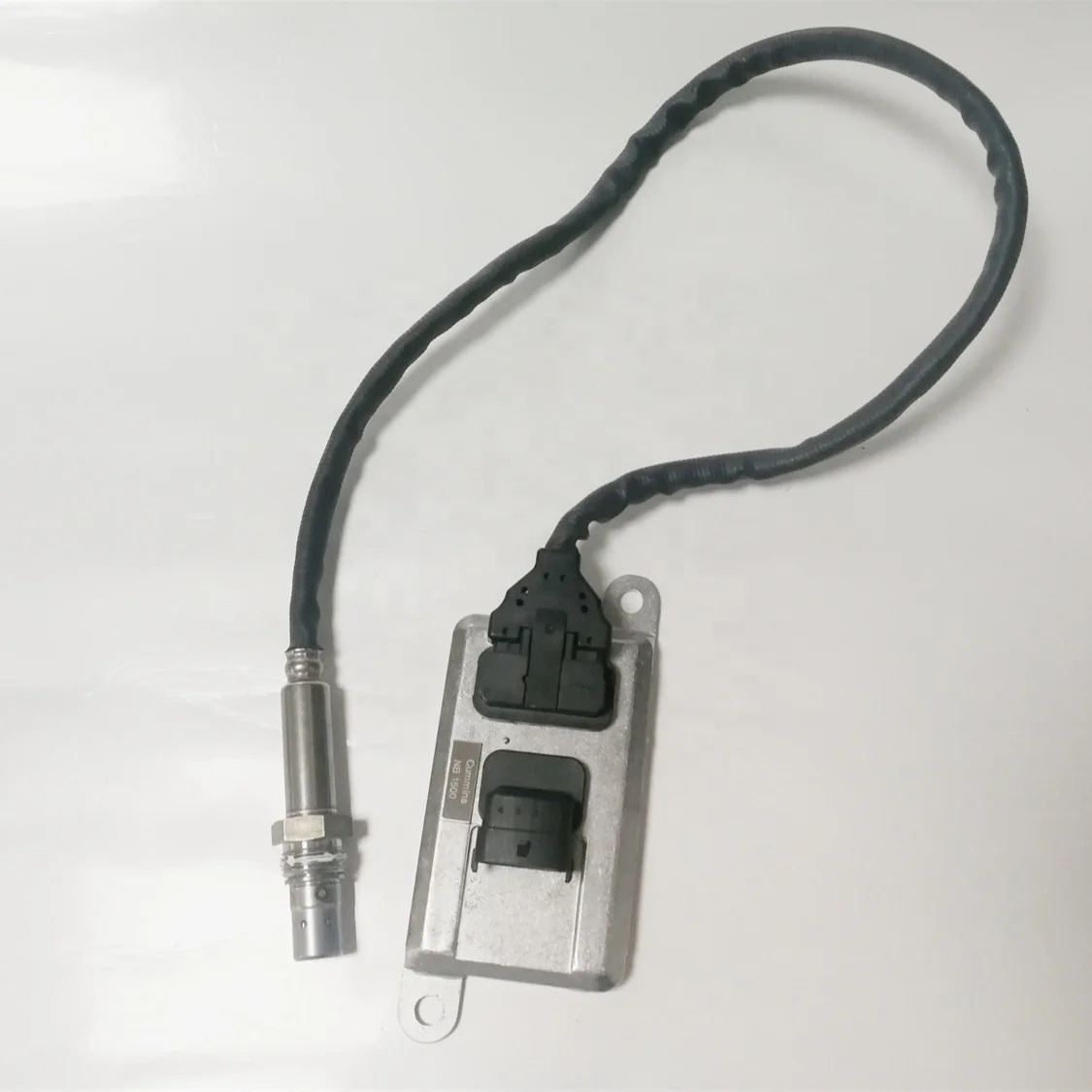 

DAF Base Tractor Truck engine parts Continental 5WK96675A 2894940 Nitrogen Oxide Nox Sensor A034X847