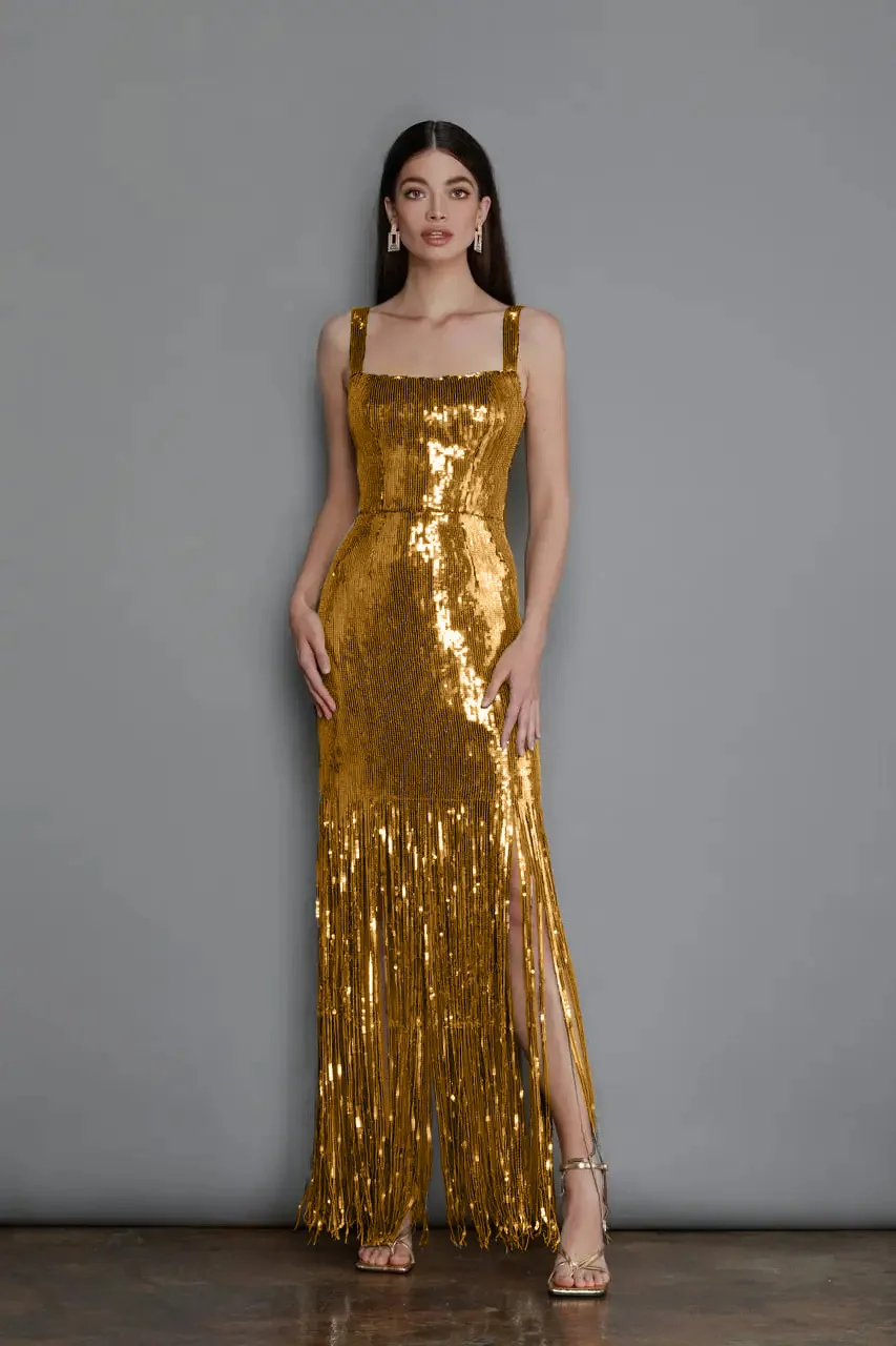 

2023 Summer New Women's Unique and elegant Evening Dress golden tassels sling Dress Sexy Fit Buttocks wrapped long skirt