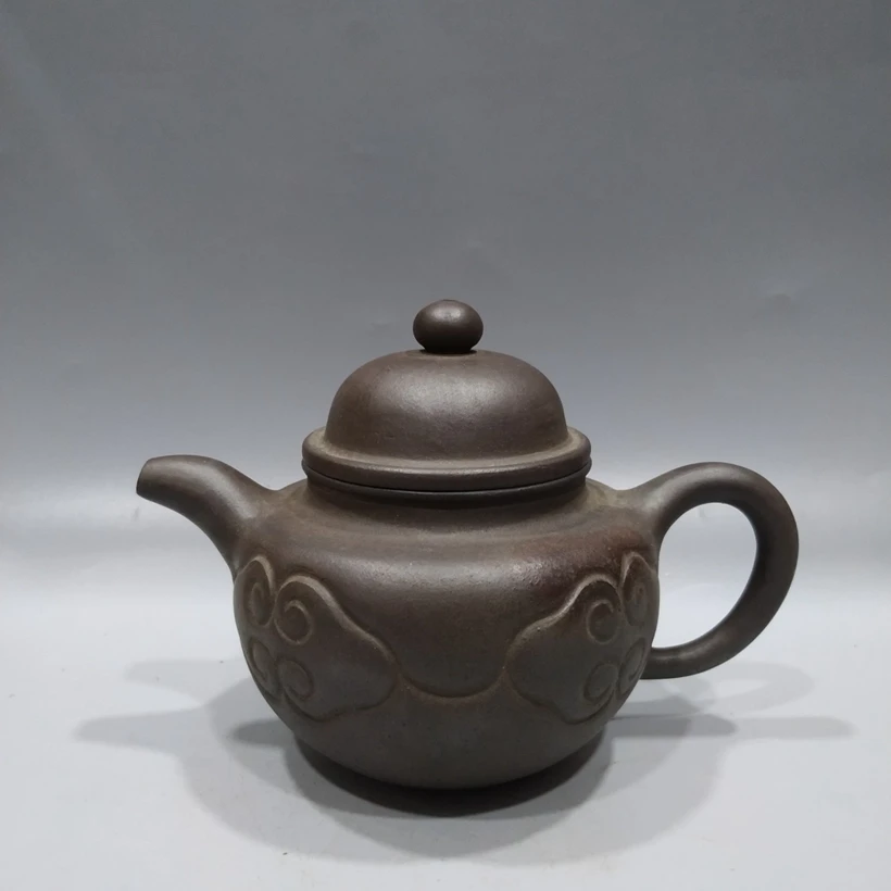 

Chinese Yixing Tea Pot Handmade Purple Clay Bingxin Taoist Teapot 200CC