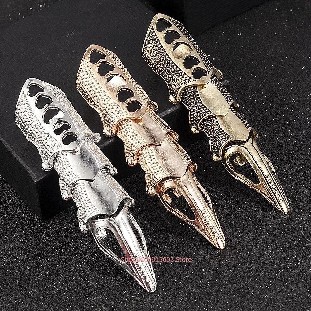 

Anime Christmas Cool Boys Punk Gothic Rock Scroll Joint Armor Knuckle Metal Finger Ring Gold Cospaly Props Carnival Party Gifts