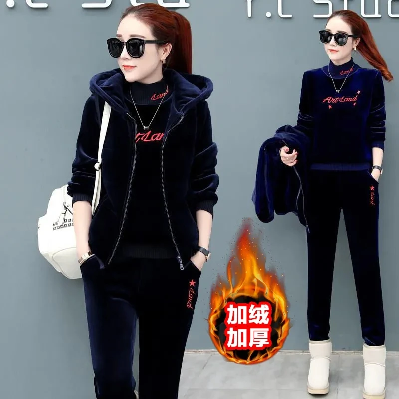 Женский зимний теплый пуловер с высоким воротником