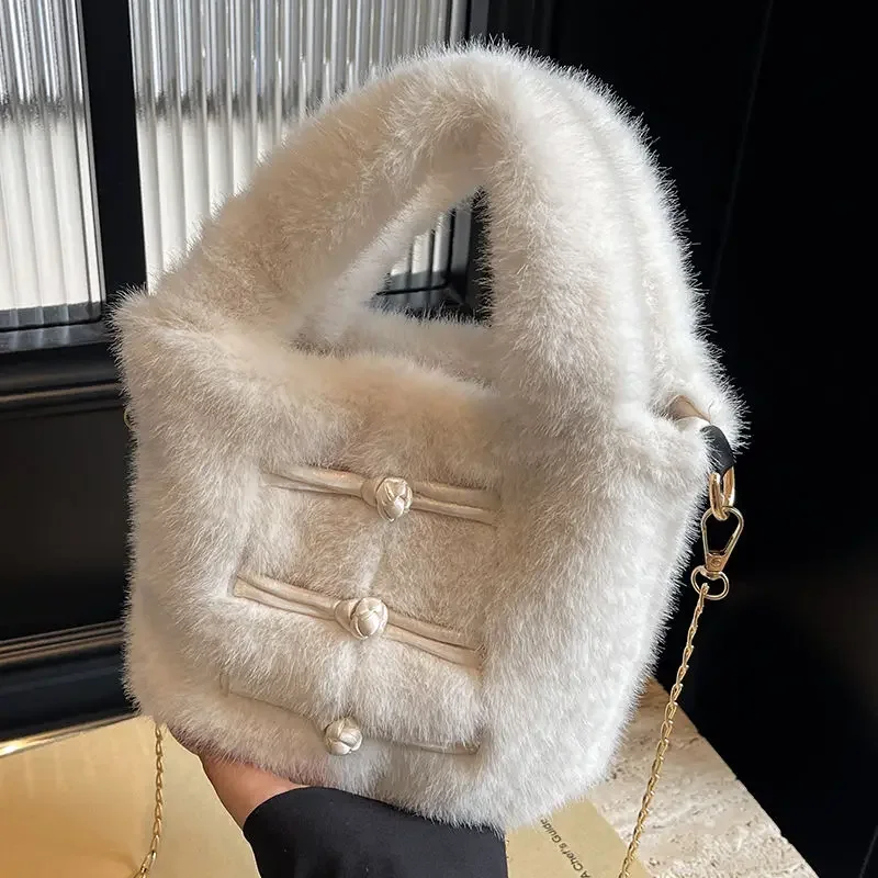 Популярная женская сумка-ведро на цепочке одно плечо новинка 2024 плюшевые