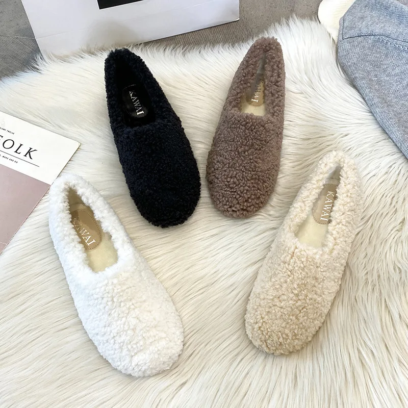 

2022 Winter Women Lambswool Moccasins Femme Cotton Shoes Warm Plush Loafers Comfy Curly Sheep Fur Flats Woman Large Size 33-43