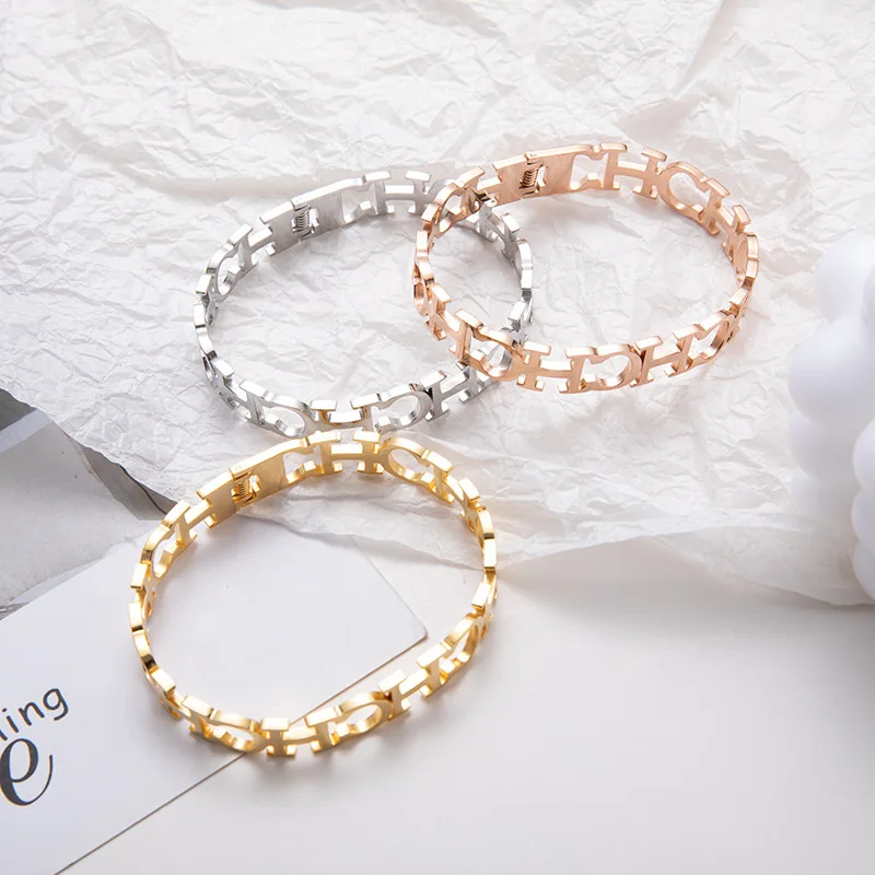

Titanium Steel Jewelry Fashion European American Ins Style Stainless Steel CH Spring Hollow Out Women's Bracelet