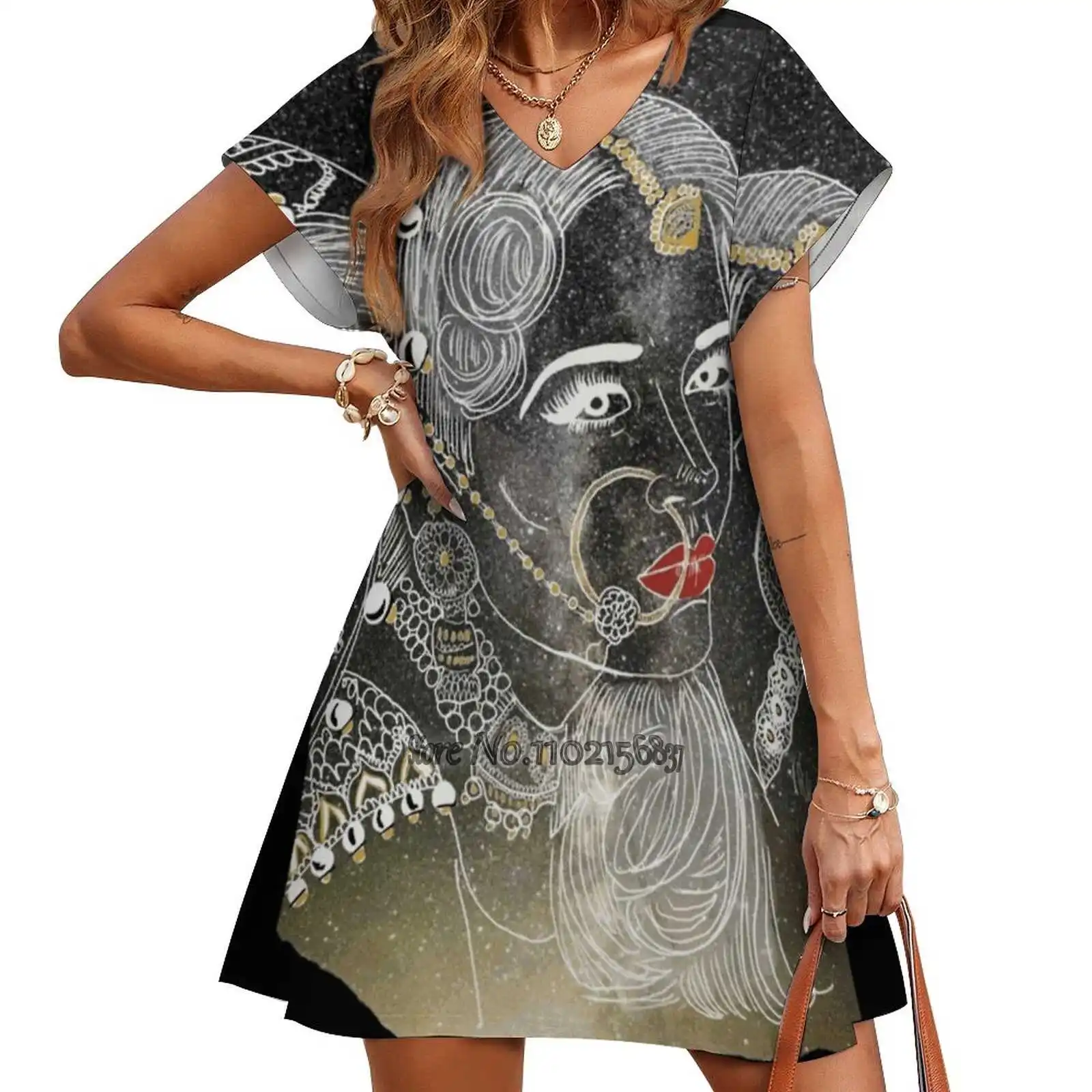 

Женское платье с V-образным вырезом, трапециевидной формы