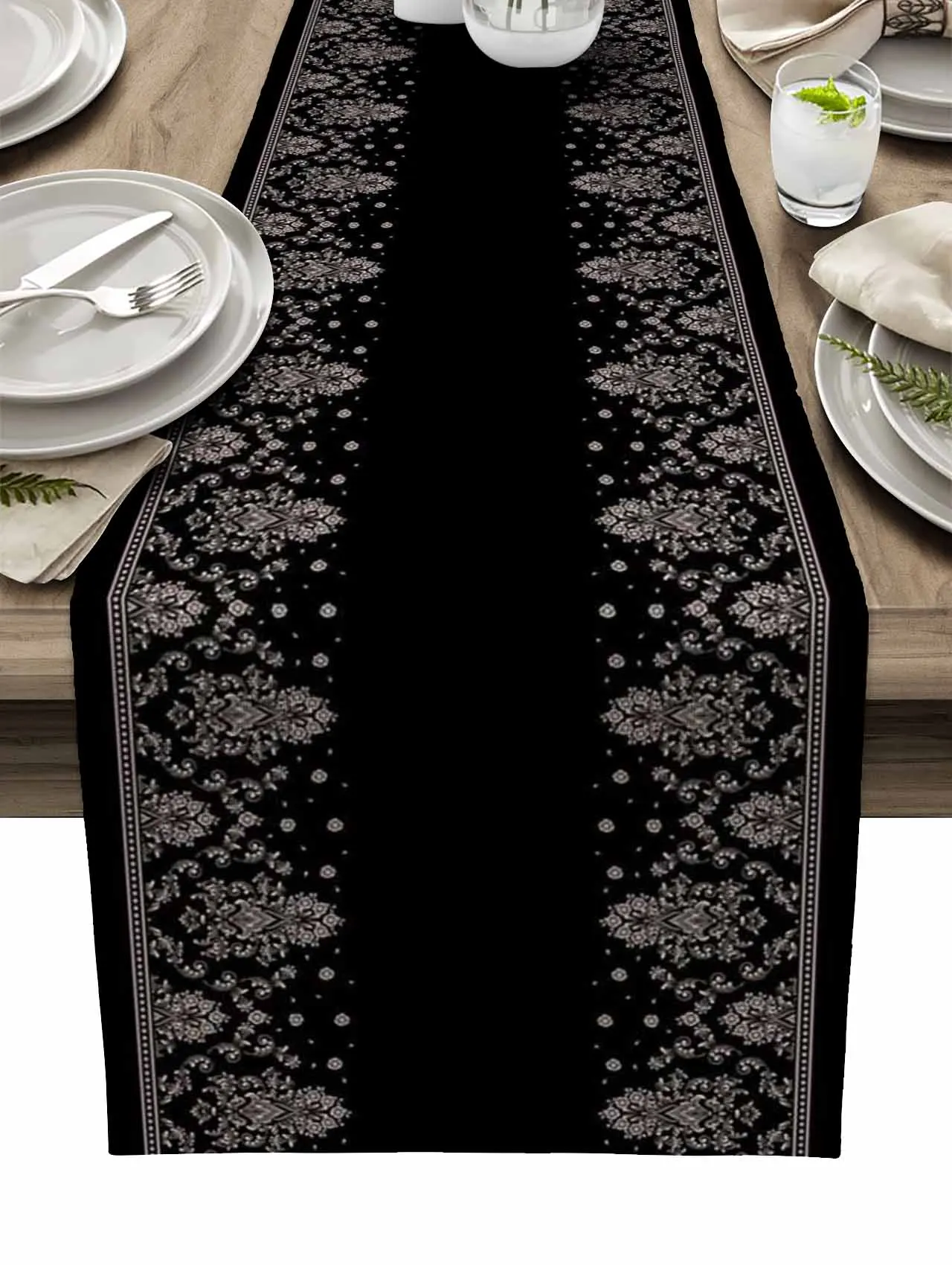 

Retro Pattern Geometric Texture Art Decor Table Runner Modern Tablecloths Home Wedding Decor Dining Table Runner Kitchen Decor