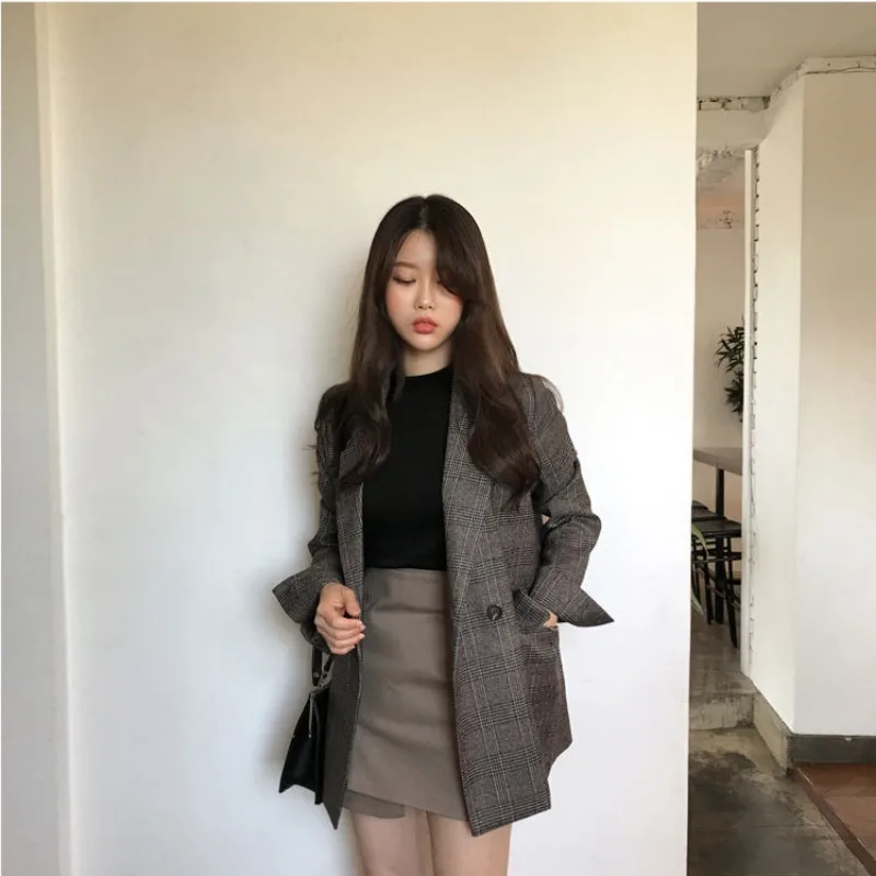 Осенне-зимняя куртка в ретро стиле с отложным воротником и двумя пуговицами