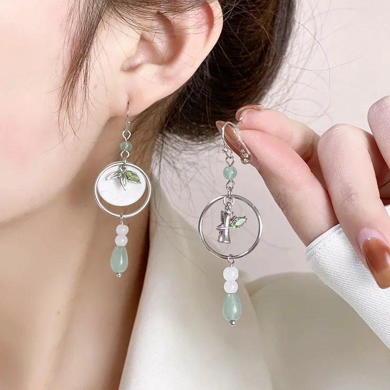 

Asymmetric Leaves Bamboo Joint Clip on Earrings Palace Vintage Water Drop Earrings for Women Jewelry