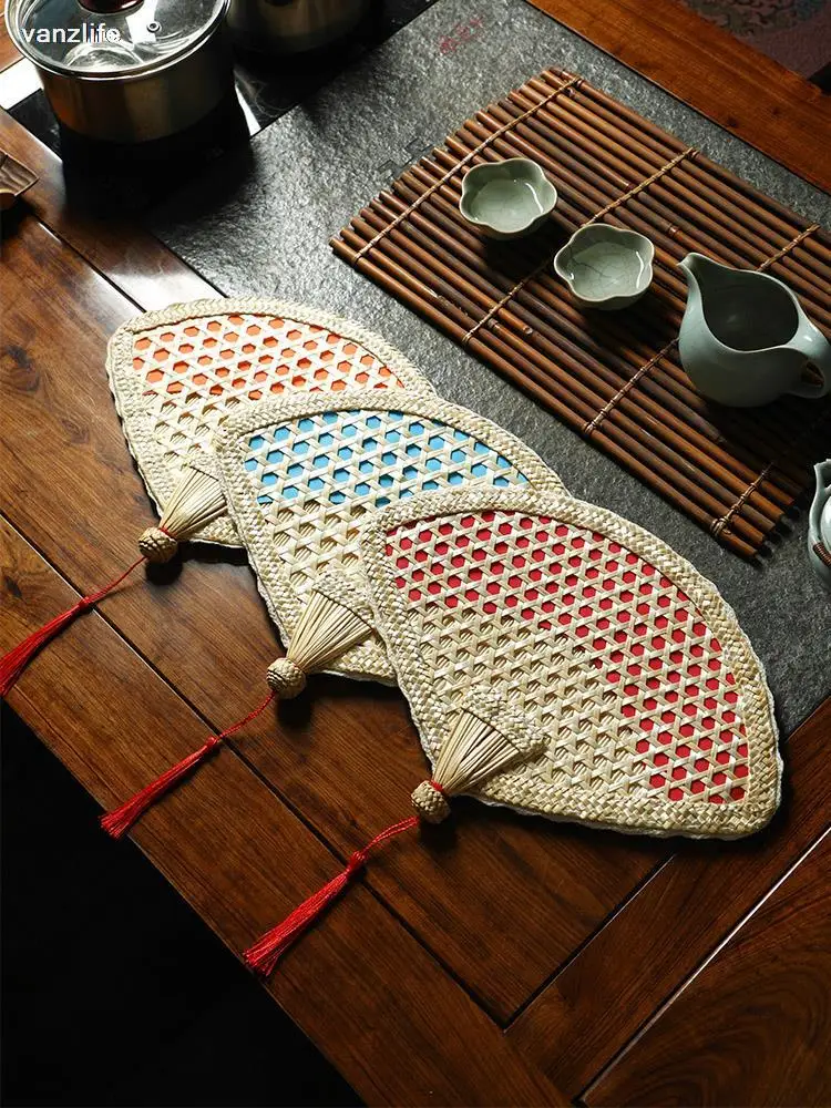 

vanzlife summer The wind tide manual scallop shell color wheat straw weaving hand fan retro summer Air is clear and dry