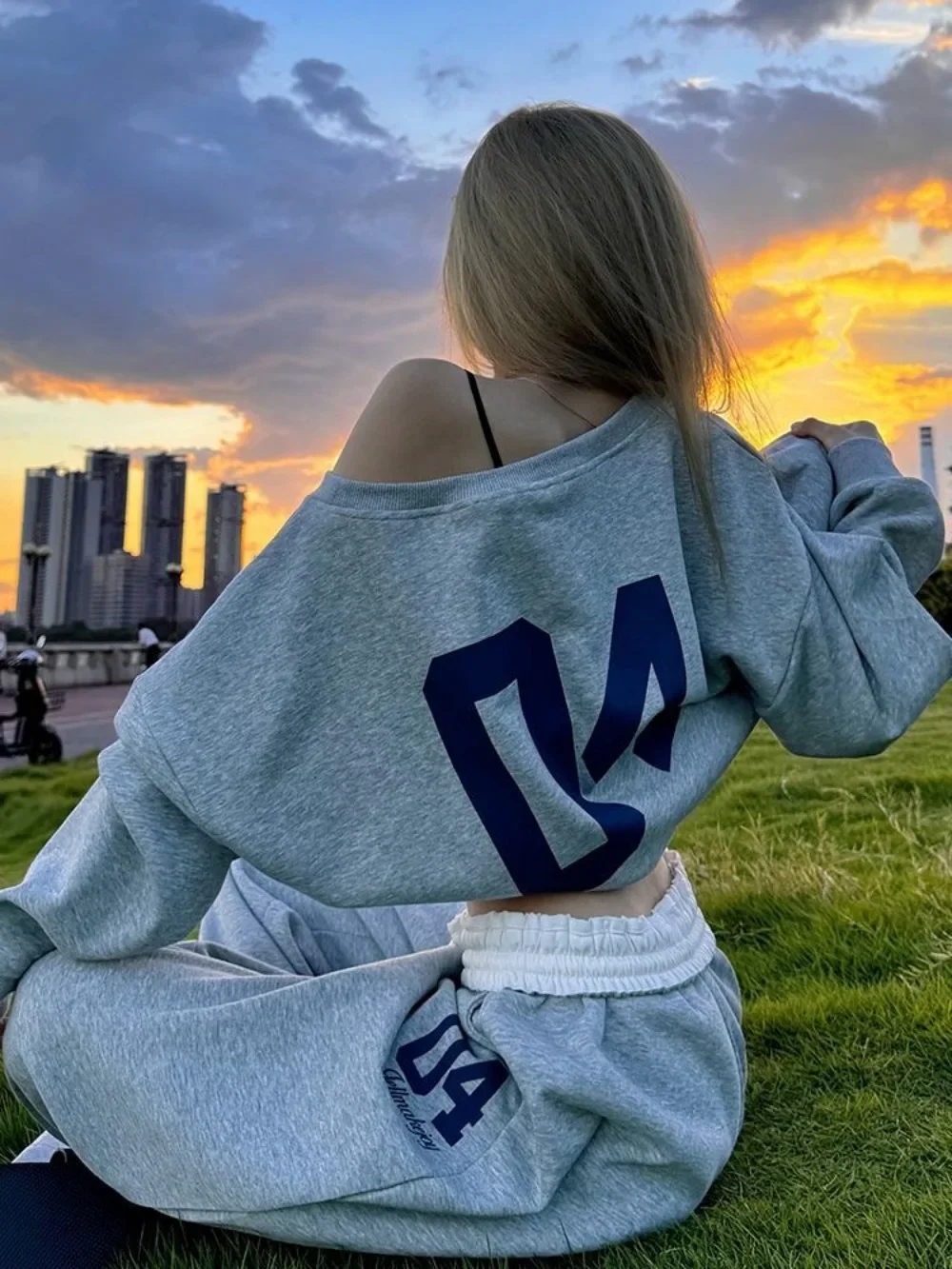 Женский винтажный комплект из 2 предметов свитшот с длинным рукавом и косым