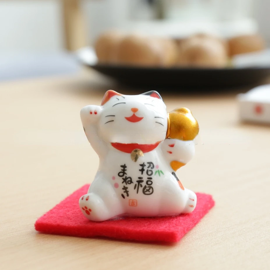 1 шт. 3D фигурка счастливого кота, японская мультяшная модель животных Manek Neko, миниатюры для дома, машины, отеля, ресторана, Декор, настольное украшение