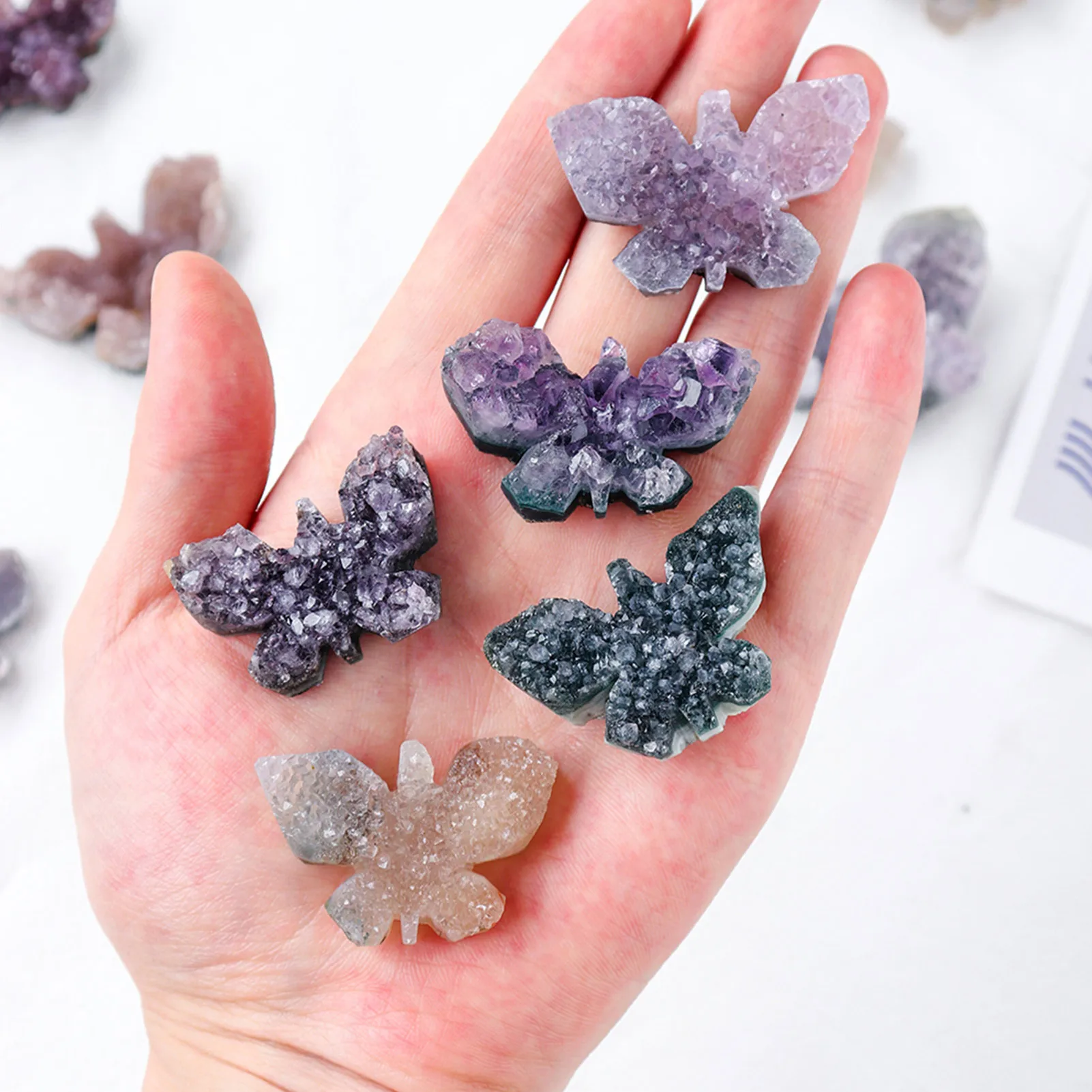 

Natural Crystal Ore Mini Butterfly Ornament Gemstones Amethyste Chakras Healing Crystals Decorations For Household