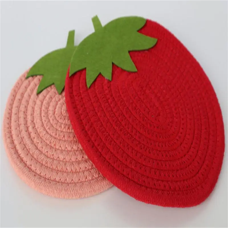 Кухонный коврик клубника из хлопковой веревки |