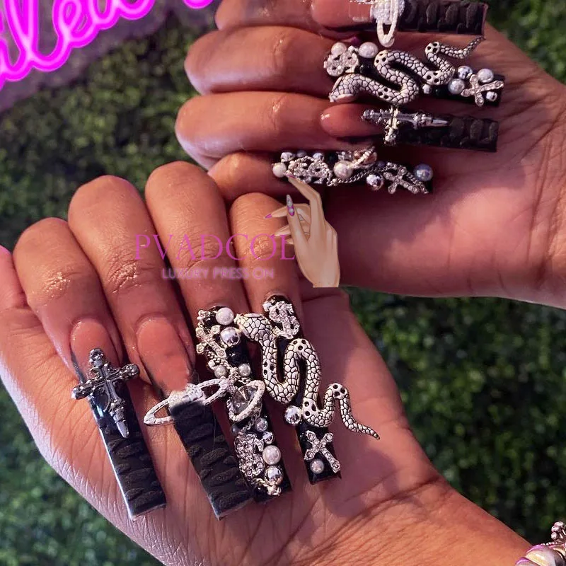 

Planet Shape Pink Glitter 3D Nail Charms Rhinestones Kawaii Nail Art Manicure Decoration Press On Acrylic Nails Supply