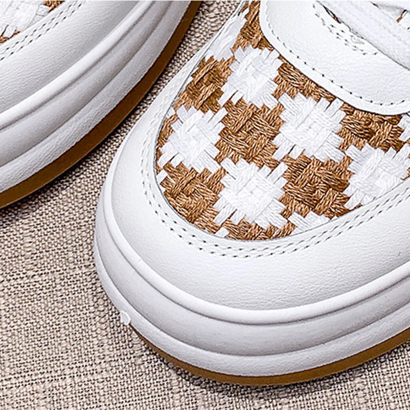 Checkerboard Plaid Casual Shoes Women's 2022 Spring Korean Version Of The New Thick-soled Lace-up Round Toe White Shoes