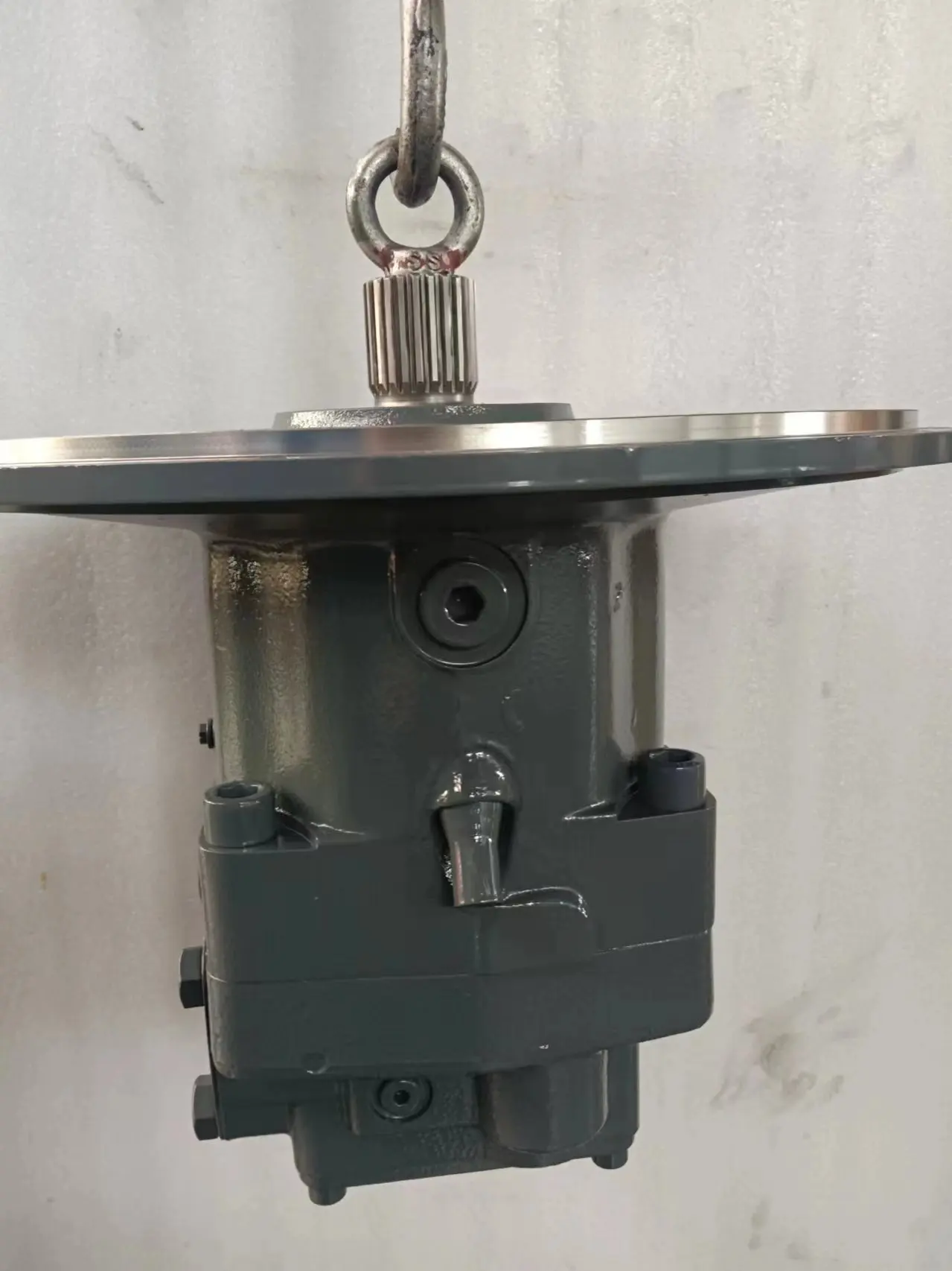 A11VO40 A11VO60 A11VO75 A11VO95 A11VO130 A11VO145 A11VO190 A11VO260 Поршневой насос A11VO130LR3S/10R-NZG12K01 A11VO130LR3S