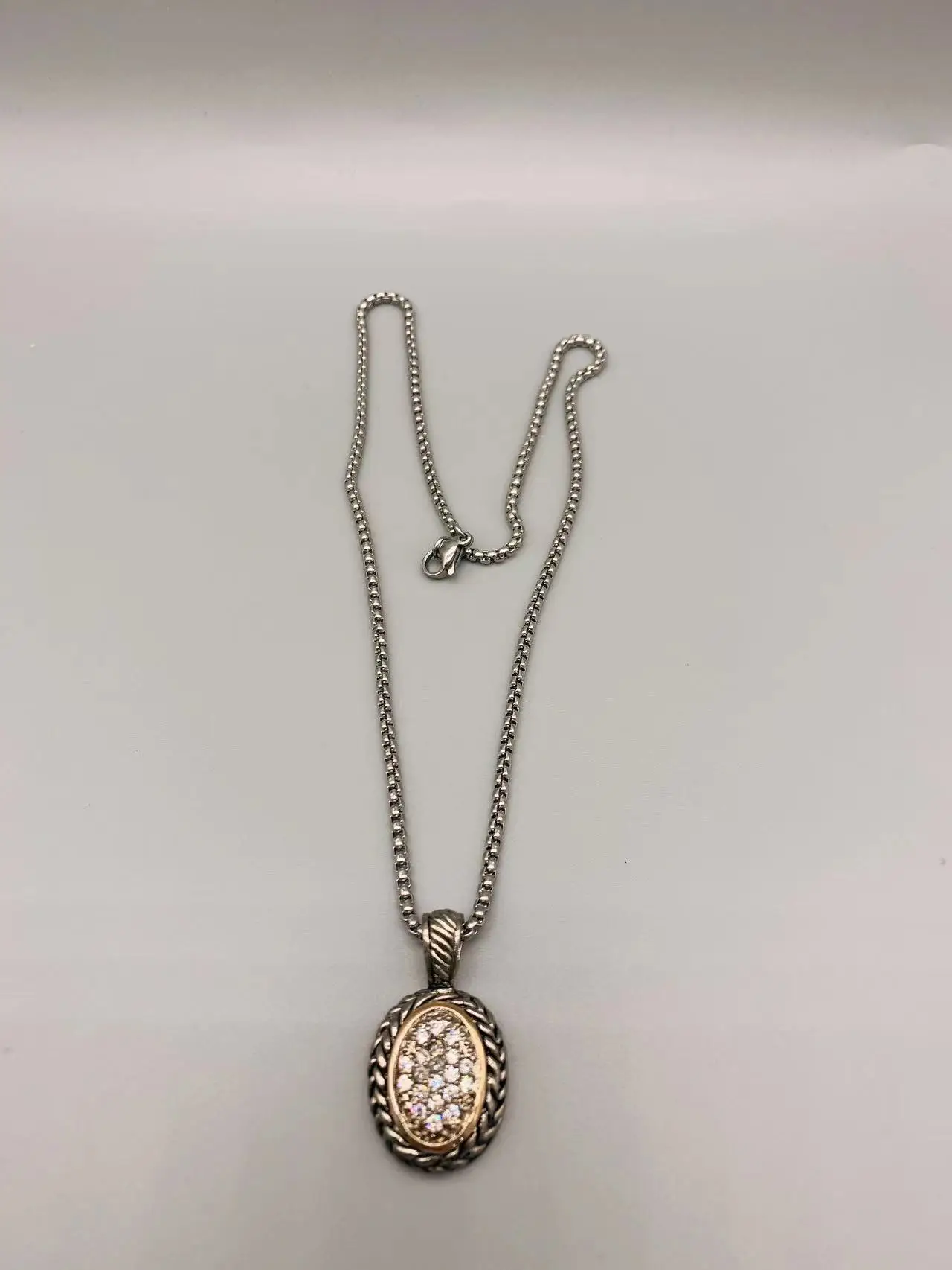 

Le Han Jewelry Carved Chain Pendant Neckalce 18K Gold Plated With Clear Cubic Zirconia