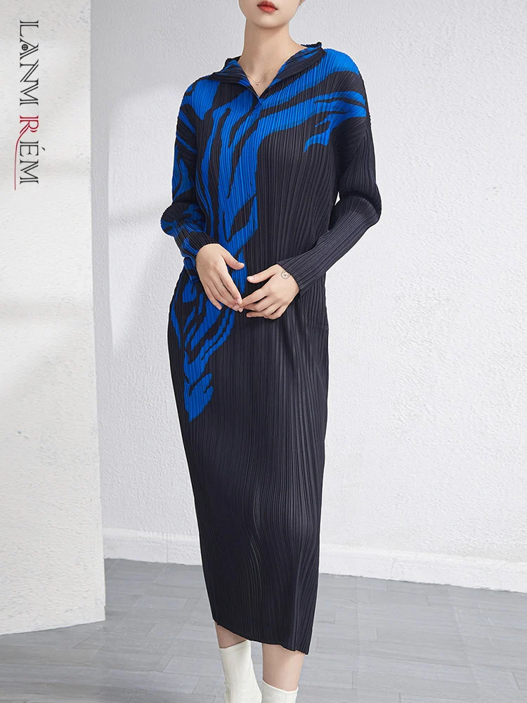 

LANMREM Printing Pleated Dress For Women V-neck Long Sleeve Split Design Color Block Dresses 2023 Spring Female Fashion 2L2199