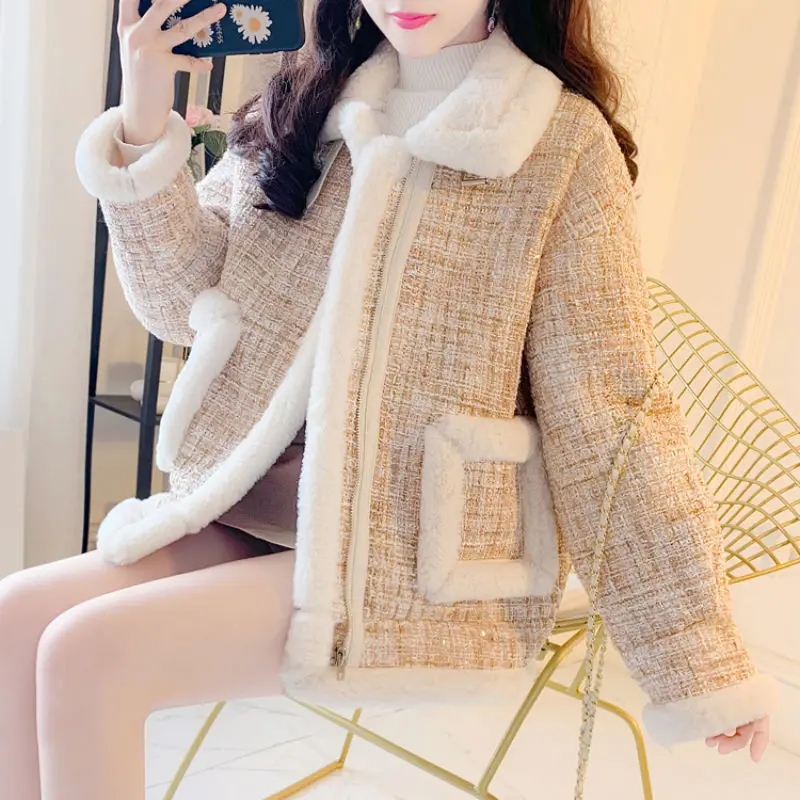 2022 Winter New Women Plush Jacket Design Sense Large Pockets Plus Velvet Warm Lamb Wool Short Solid Color Coats Female Clothing