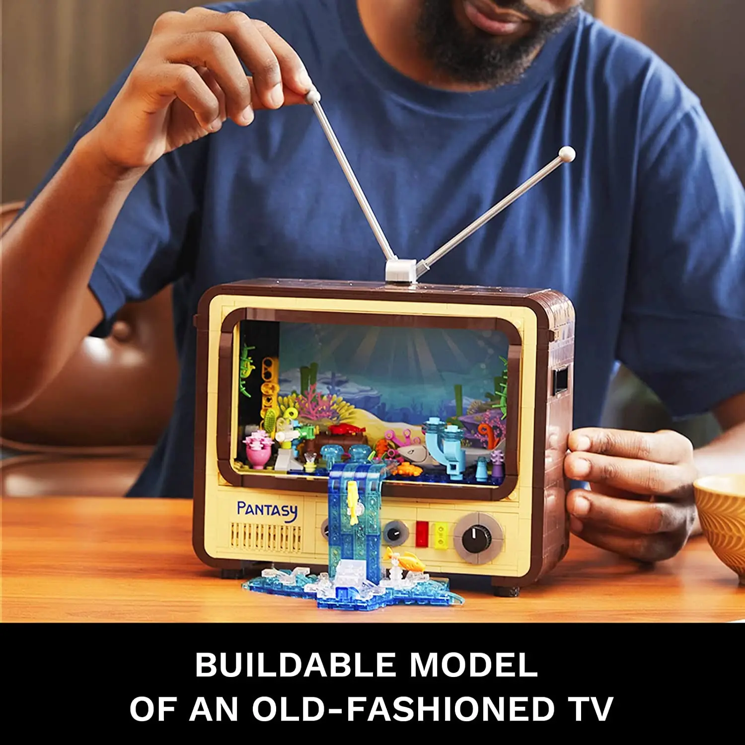Pantasy Retro TV Building Kit Creative Ideas Building Set for Adults Build Your Own TV Display Piece for The Home or Office Nost