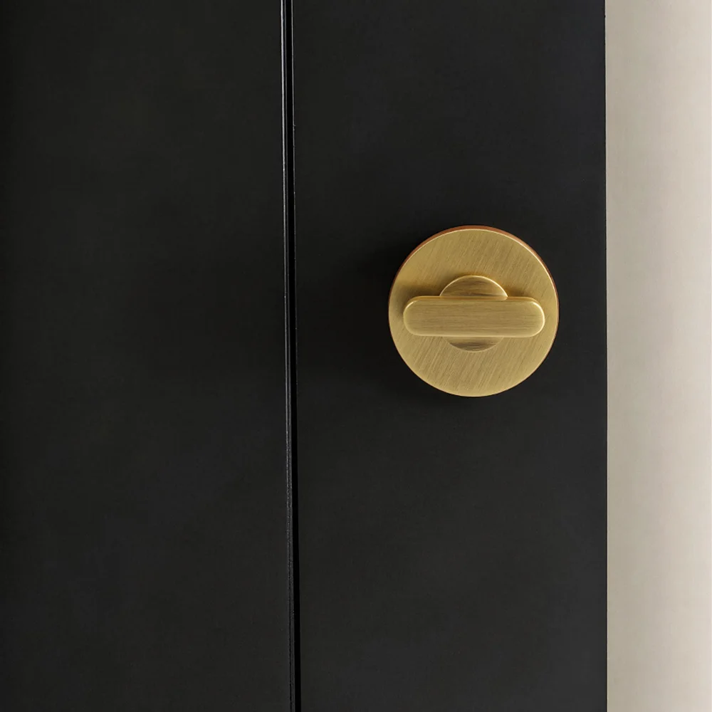 Фото DOOROOM Замок для ванной комнаты из цельной латуни, черный, с идентификационным маркером, защитой конфиденциальности, бесшумной и плавной работой, универсальный №2