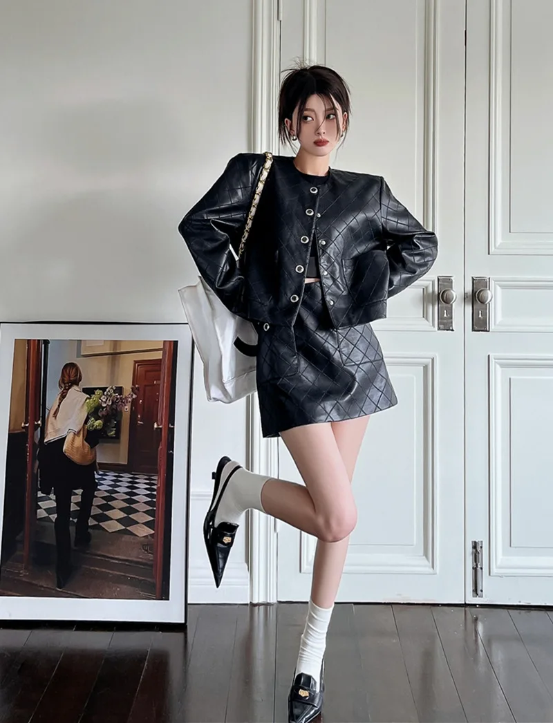 Korean Button  Autumn Long Sleeve Loose Coat Top Women's Round Neck with Leather Coat Basic Casual Y2k Girl Wear Short Top