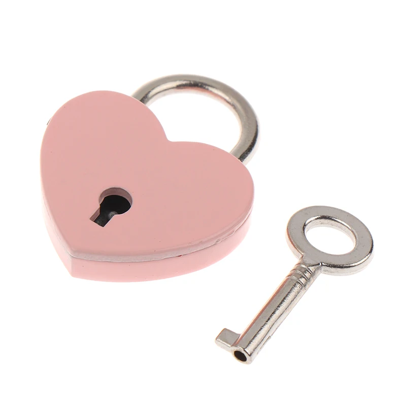 

Романтический замок в форме сердца