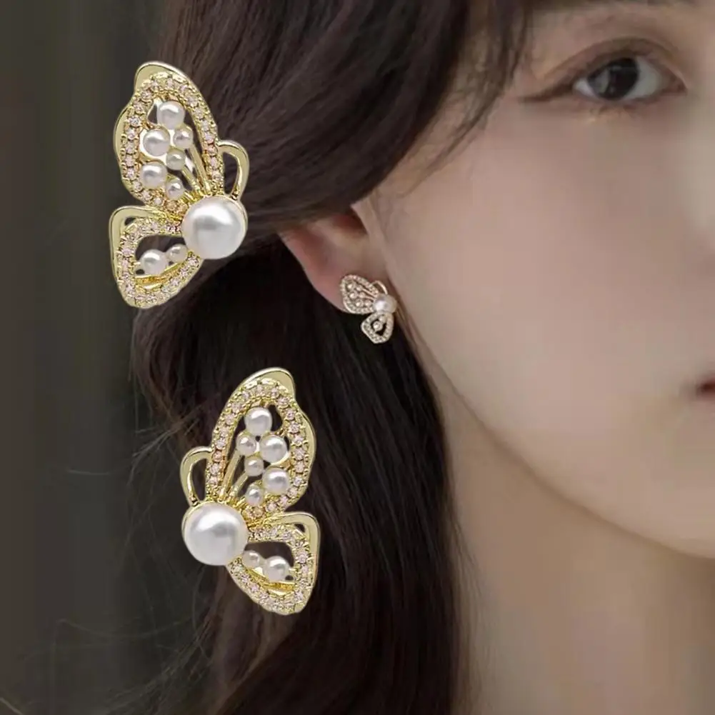 Popular Women Stud Earrings Bright Luster Ladies Shining Rhinestones Stud Earrings Women Earrings Women Stud Earrings 1 Pair