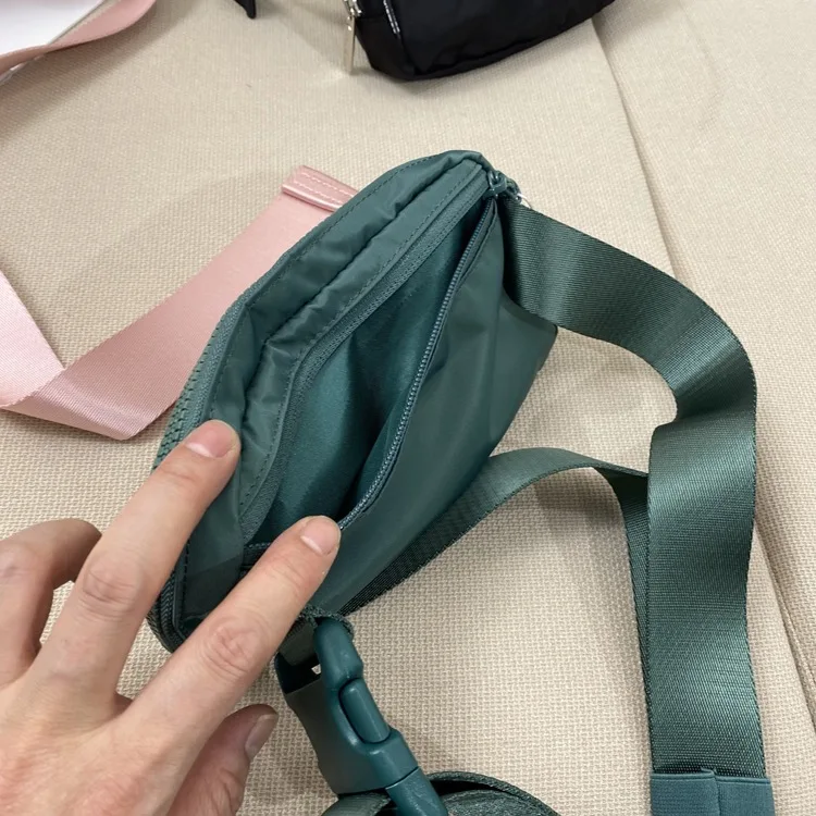 Lulu Fashion Leisure Yoga Running Bum Bags Unisex Everywhere Belt Bag 1L Fitness Waist Outdoor Sports Fanny Pack Zip Oxford