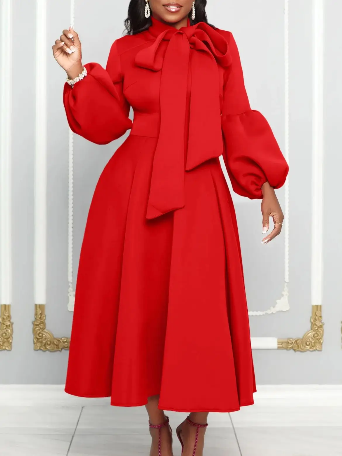 Элегантное женское атласное вечернее платье макси с воротником-стойкой осеннее