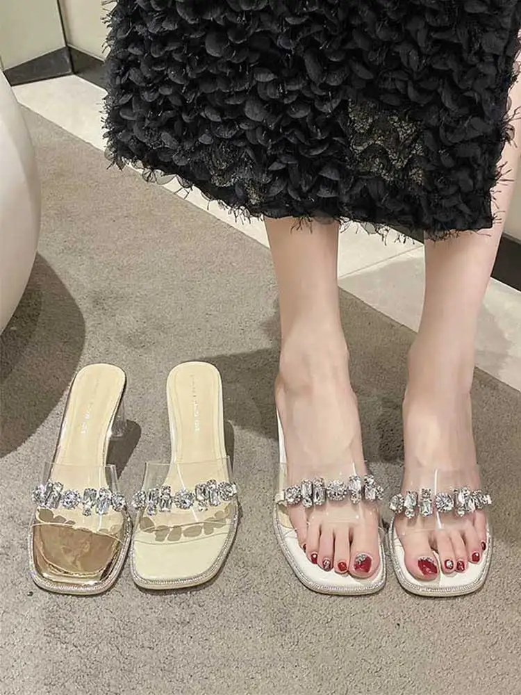 

Шлепанцы женские на высоком квадратном каблуке, блестящие сланцы, желе, квадратный каблук, роскошная прозрачная обувь для мопса, лето 2023