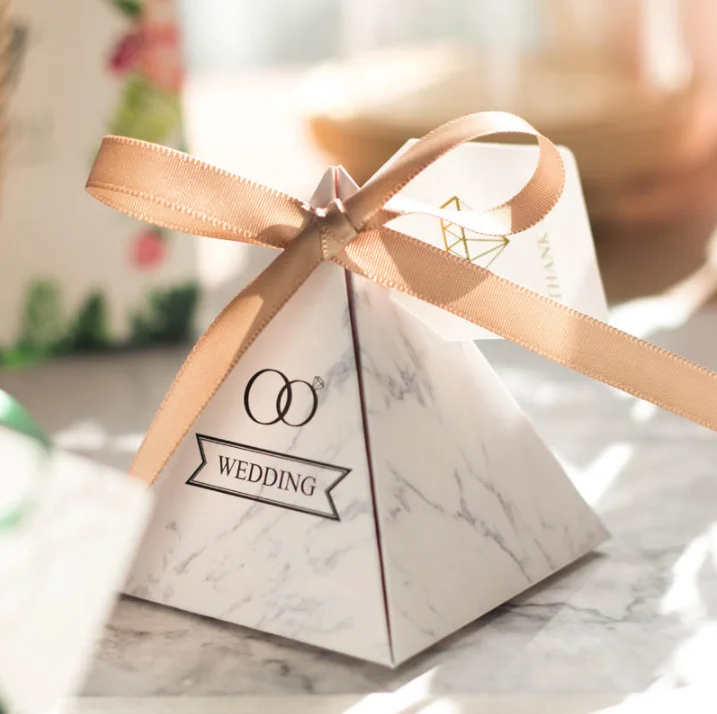 

50Pcs Marble Style Triangular Pyramid Wedding Favors Candy Boxes Giveaways Boxes Party Gift Box With Ribbons & Tags