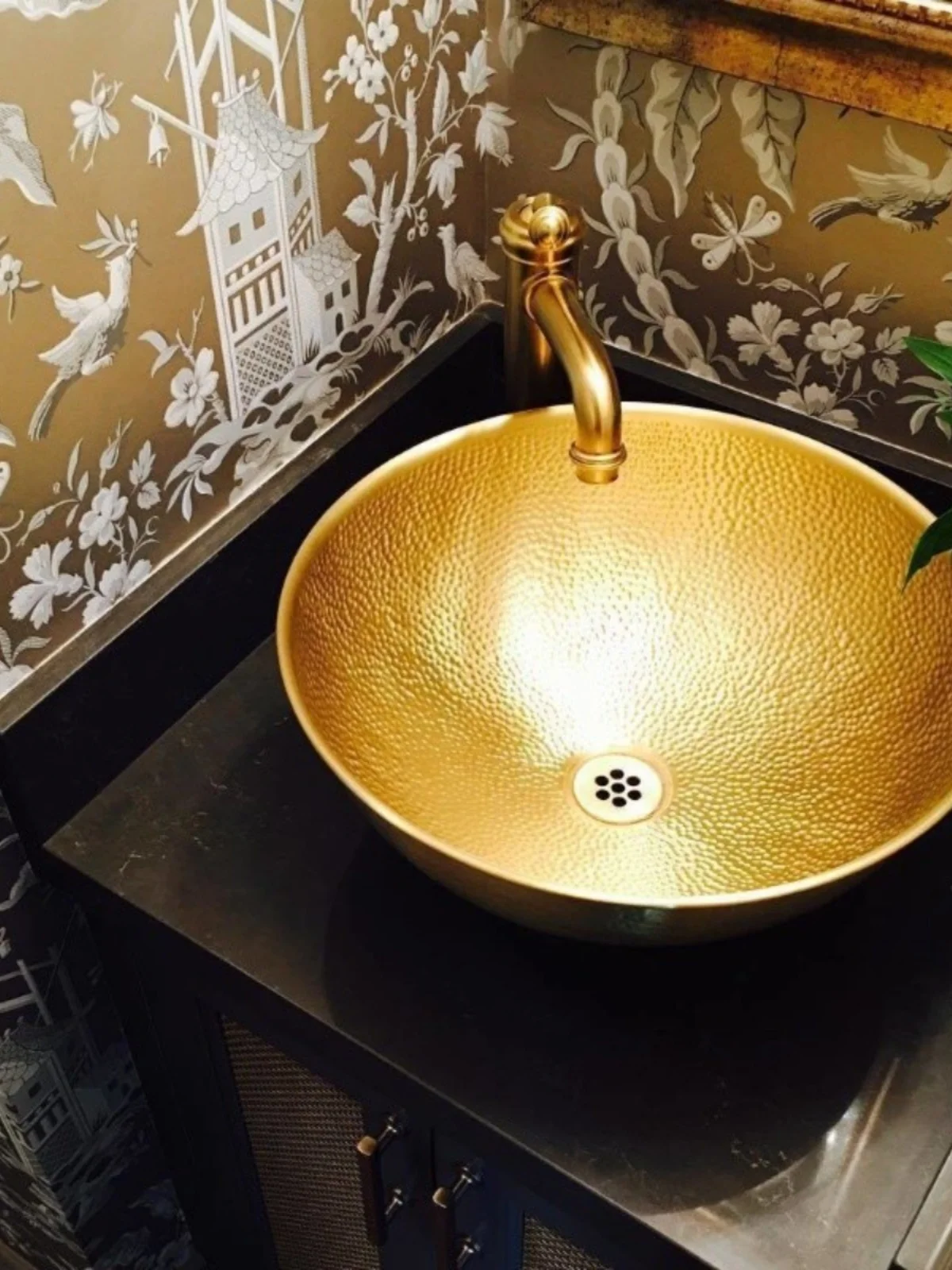 

European-Style Custom Pure Copper Wash Basin Bathroom Wash Basin Villa Non-Hole Inter-Platform Basin Wash Basin Retro round