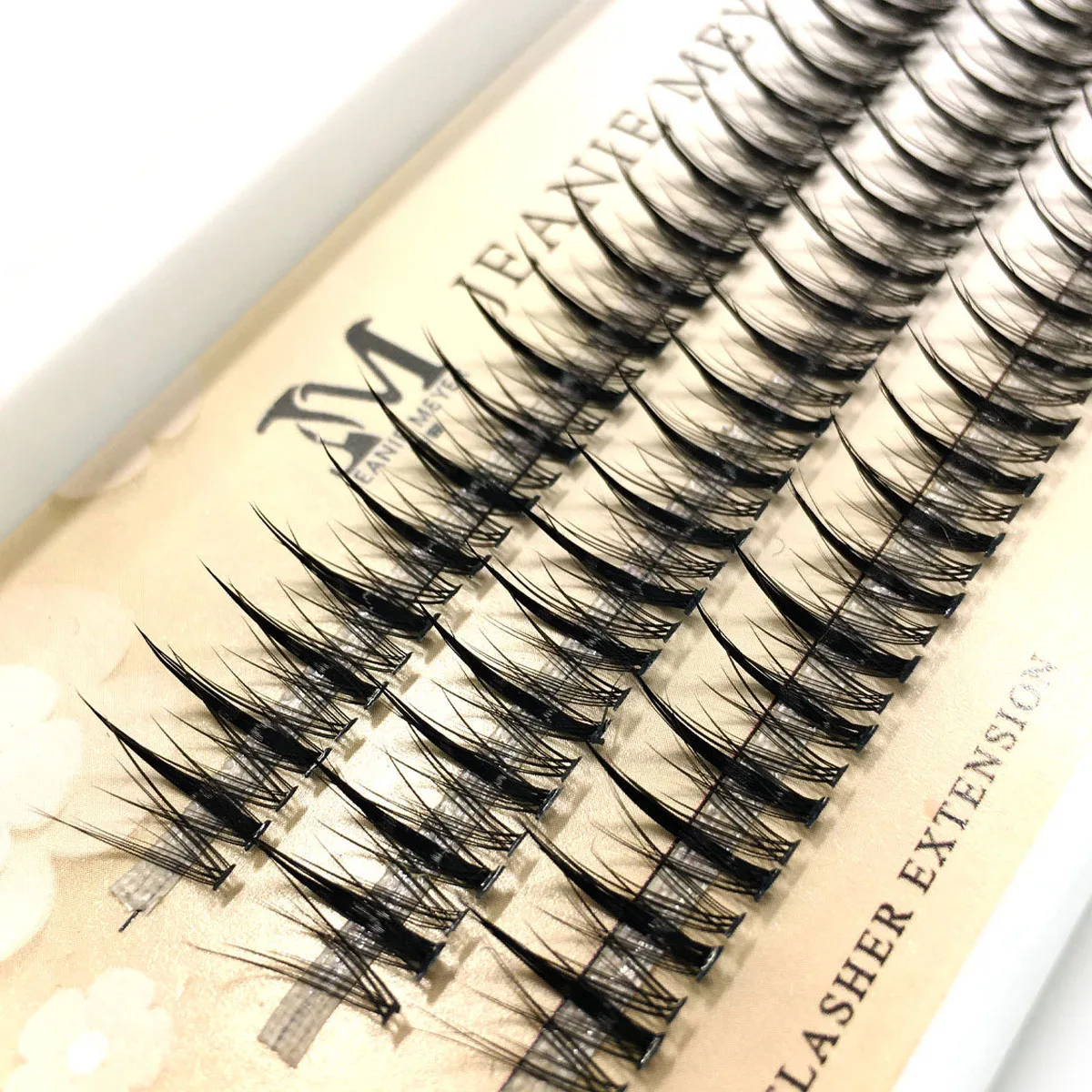 

3 rows Fish Tail Individual eyelashes grafting lashes sectional thin octopus lash extension up/down Christmas/Hallowmas makeup