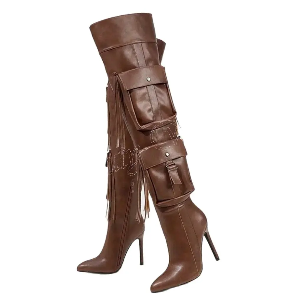 Женские ботинки на высоком каблуке коричневые с бахромой и карманами молнии