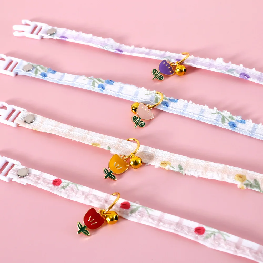 

MPK New SeriesPet Cat Lattice Small Flower Pendant Bell Anti-Suffocation Collar