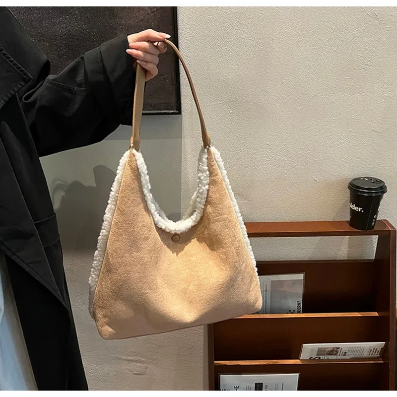 Большая женская сумка для студентов колледжа новинка 2024 плюшевая матовая