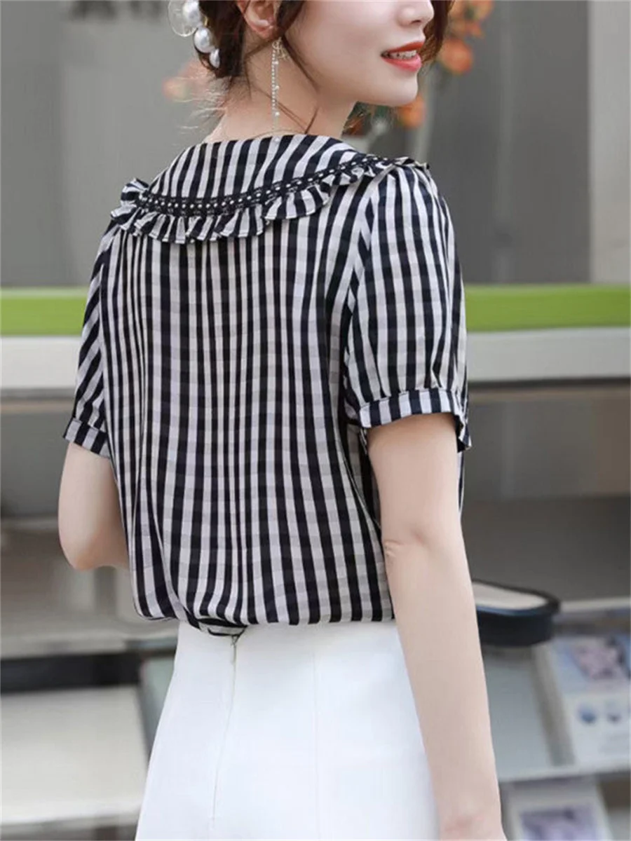 Блузка женская с коротким рукавом и отложным воротником на весну/лето TT02536