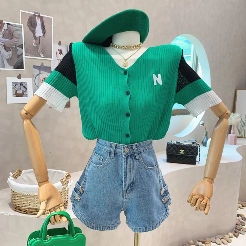 

New Women's Clothing 2022 Summer round neck Single breasted knit shirt Cardigan sweater bottomed short top