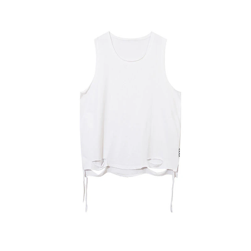 Рисунок 5 - Летняя тонкая мужская жилетка с дырками