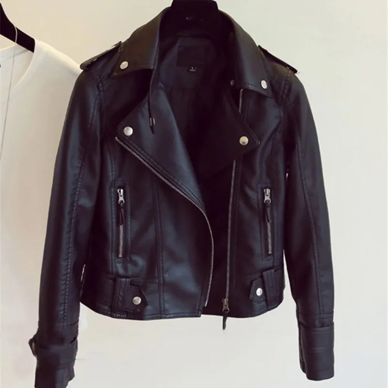 Рисунок 6 - Женская короткая мотоциклетная куртка