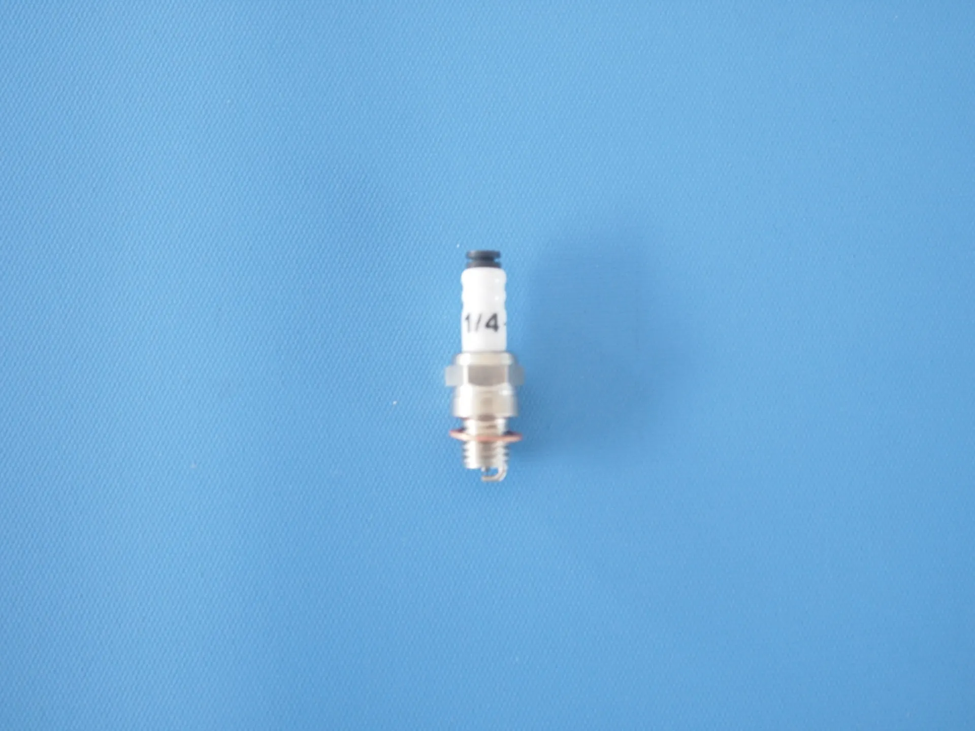 

GT9PRO 1/4-32 Spark Plug 9201ngh for GT9 RC Model Engine