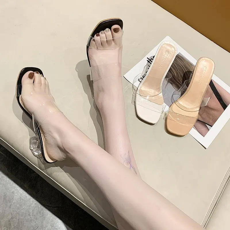 

2020 New Women Slipper Summer Crystal Heel Women Beach Slippers Transparent PVC Sandals Square Toe Slides size 35-42