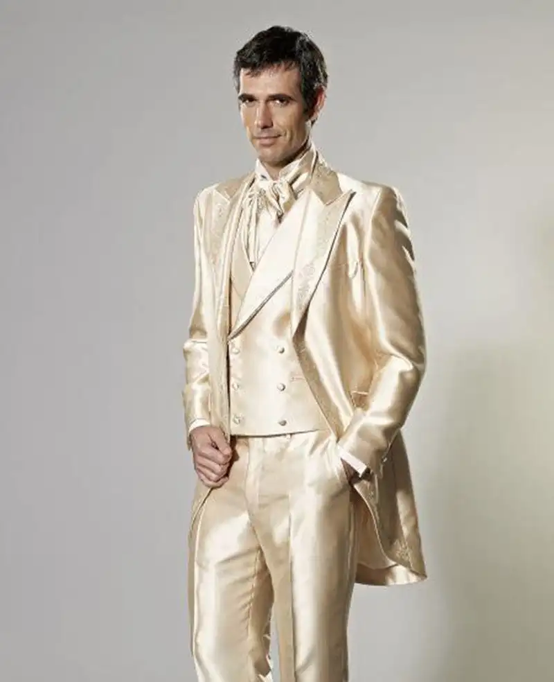 

Смокинг для жениха золотистого цвета из трех предметов на заказ, мужские костюмы для свадебной вечеринки, официальный пиджак для жениха, бр...